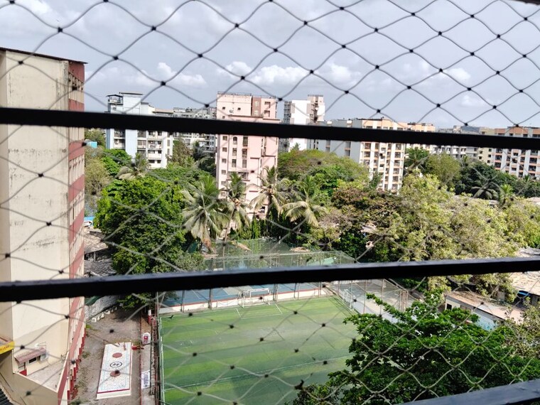 Balcony, vaibhav-paradise 2 Bedroom 750 Sq.Ft. Apartment In Santacruz East Mumbai 10491239