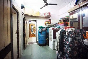 Parking in 4 BHK Independent House at Ellisbridge – for Sale