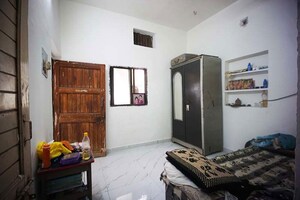Living Room in 4 BHK Independent House at Ellisbridge – for Sale