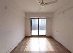 Room in 3 BHK Apartment at Chandkheda – for Sale