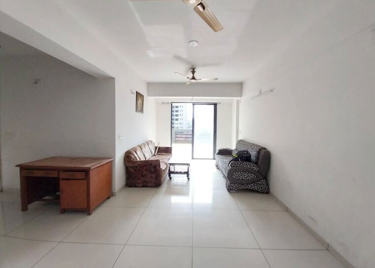 Living Room, chandkheda 3 Bedroom 2000 Sq.Ft. Apartment In Chandkheda Ahmedabad 10491296