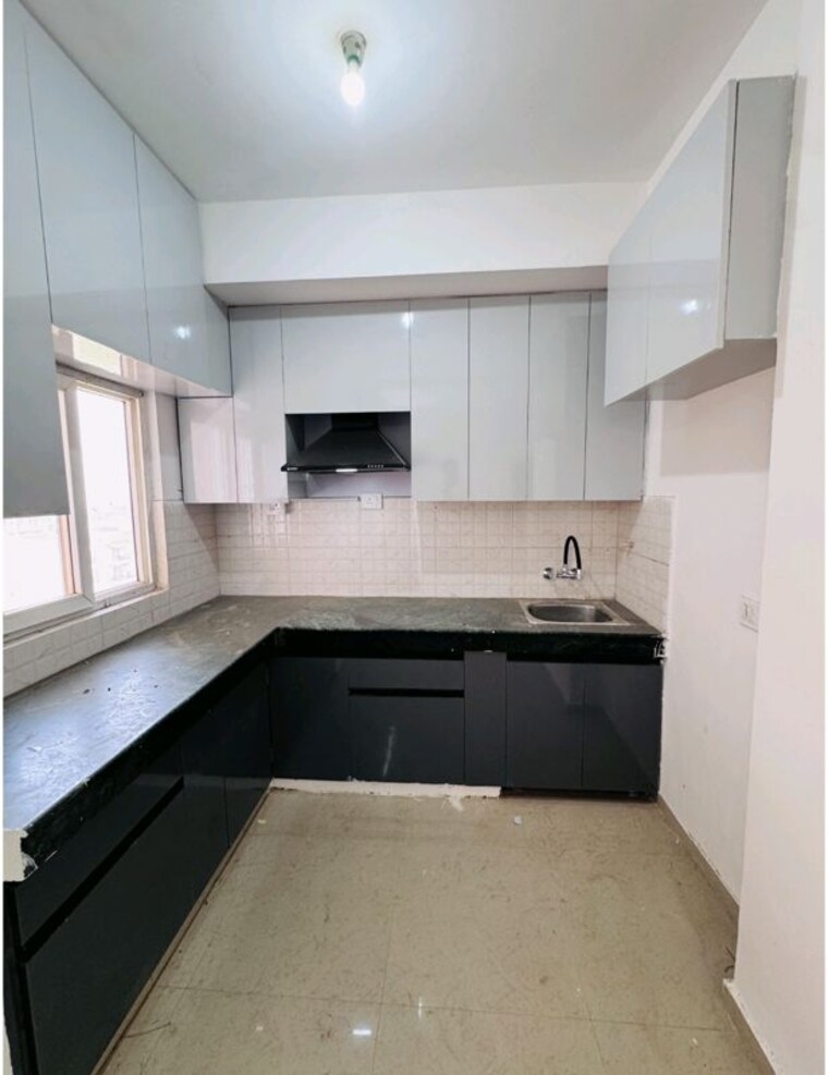 Kitchen, shree-vardhman-green-court 2 Bedroom 700 Sq.Ft. Apartment In Sector 90 Gurgaon 10491318