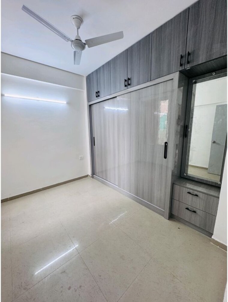 Room, shree-vardhman-green-court 2 Bedroom 700 Sq.Ft. Apartment In Sector 90 Gurgaon 10491318