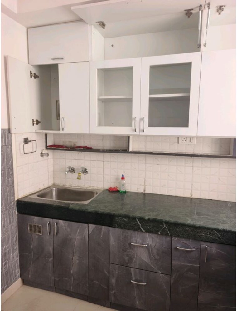 Kitchen, shree-vardhman-green-court 2 Bedroom 690 Sq.Ft. Apartment In Sector 90 Gurgaon 10491351