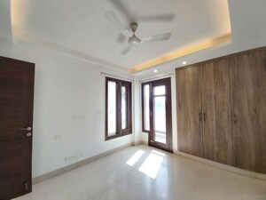 Room in 3 BHK Builder Floor at Saket – for Rent