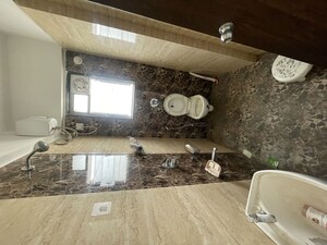 Attached Bathroom in 2.5 BHK Apartment at Somani Dream Home, Punawale – for Rent