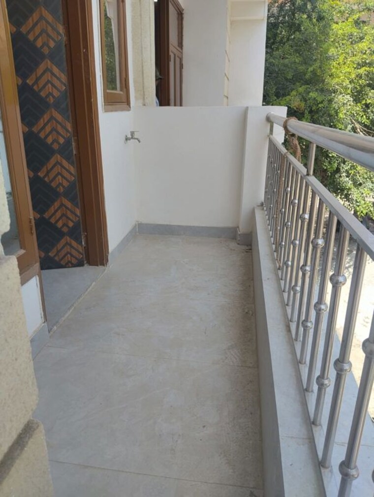 Balcony, neb sarai 1 Bedroom 450 Sq.Ft. Builder Floor In Neb Sarai Delhi 10491376