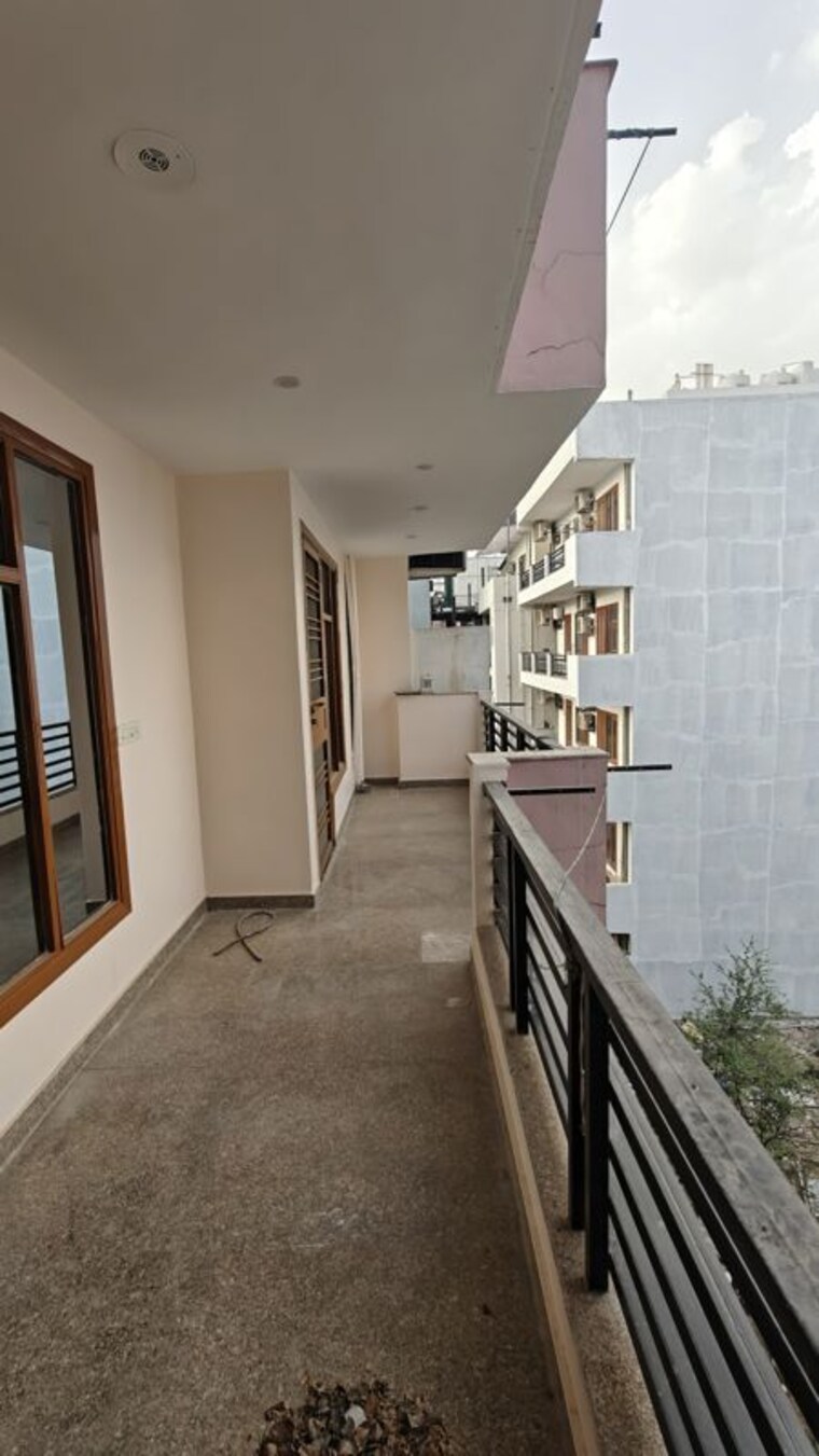 Balcony, sushant lok iii 3 Bedroom 2350 Sq.Ft. Builder Floor In Sushant Lok Iii Gurgaon 10491333