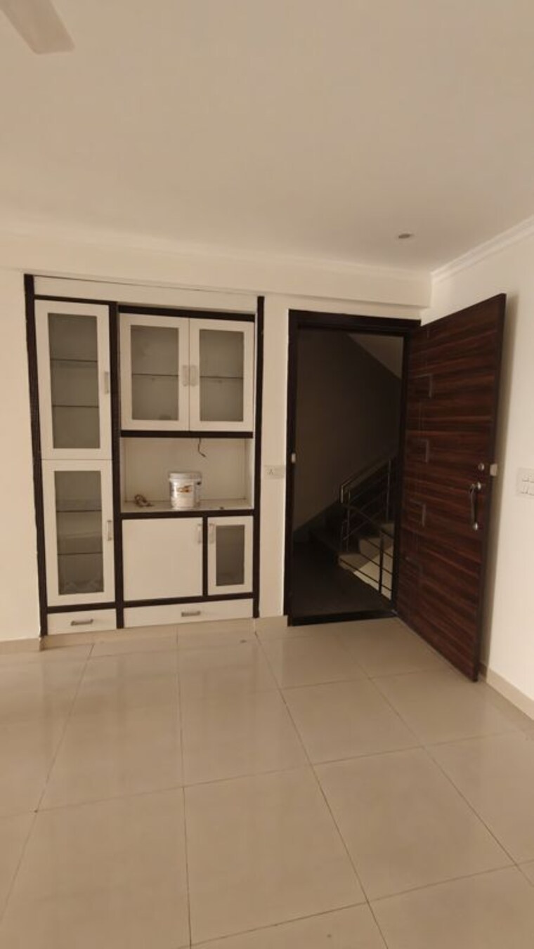 Room, sushant lok iii 3 Bedroom 2350 Sq.Ft. Builder Floor In Sushant Lok Iii Gurgaon 10491333
