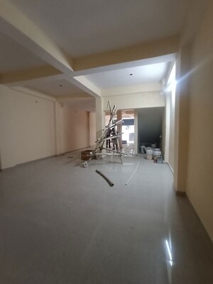 Room in  Warehouse at Mithapur – for Rent