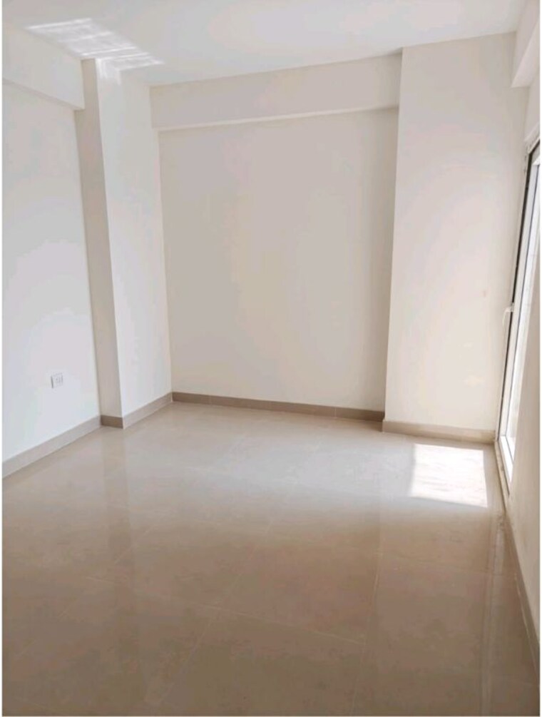Room, gls-avenue-81 2.5 Bedroom 677 Sq.Ft. Apartment In Sector 81 Gurgaon 10491374