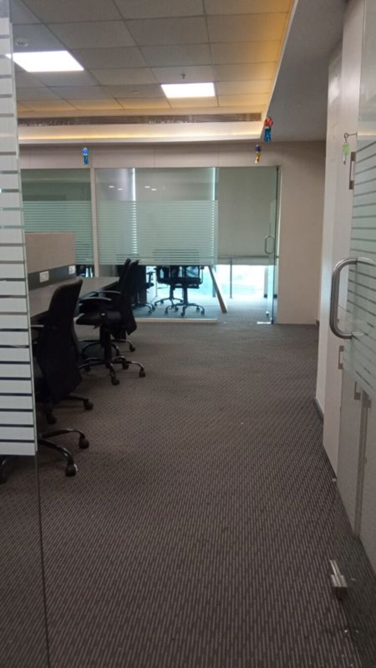  Parking, rupa-solitaire Commercial Office Space 1800 Sq.Ft. In Kopar Khairane Navi Mumbai 10491384
