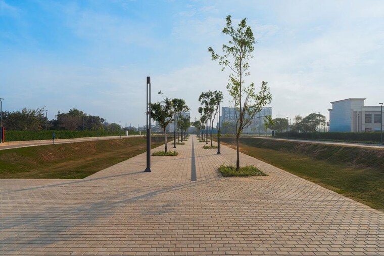 undefined, dlf-central-67 Commercial Land 300 Sq.Yd. In Sector 67 Gurgaon 10491424