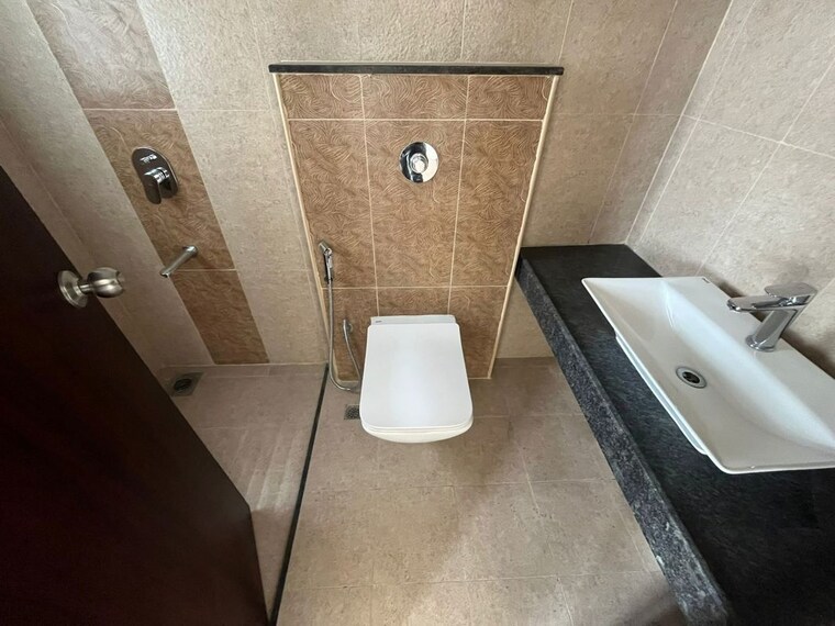 Bathroom, puravankara-silversands 2 Bedroom 803 Sq.Ft. Apartment In Mundhwa Pune 10491406