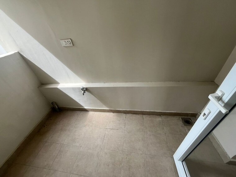 Other, puravankara-silversands 2 Bedroom 803 Sq.Ft. Apartment In Mundhwa Pune 10491406
