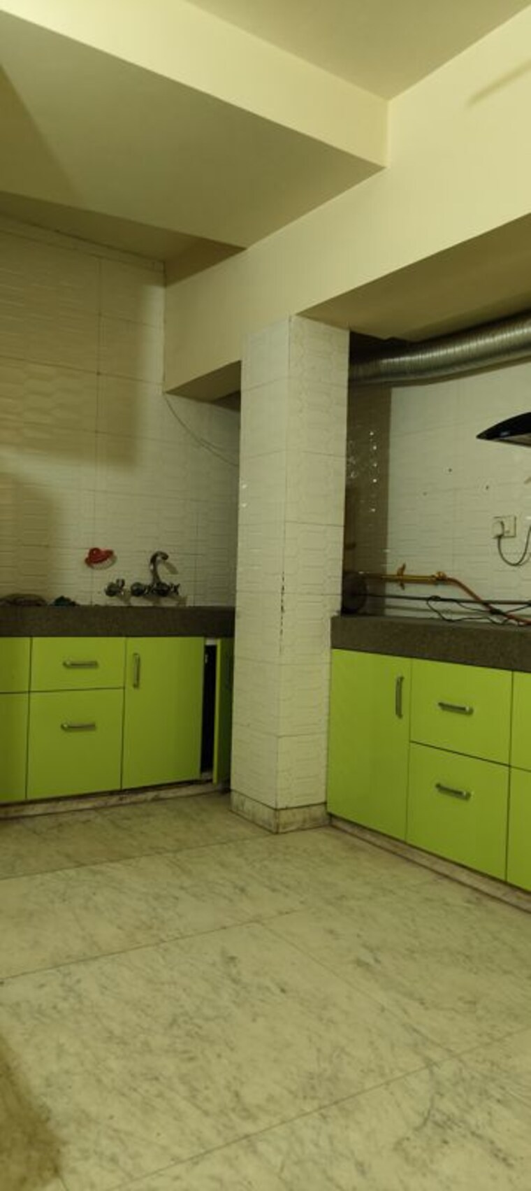 Kitchen, vasant kunj 3 Bedroom 1200 Sq.Ft. Apartment In Vasant Kunj Delhi 10491438