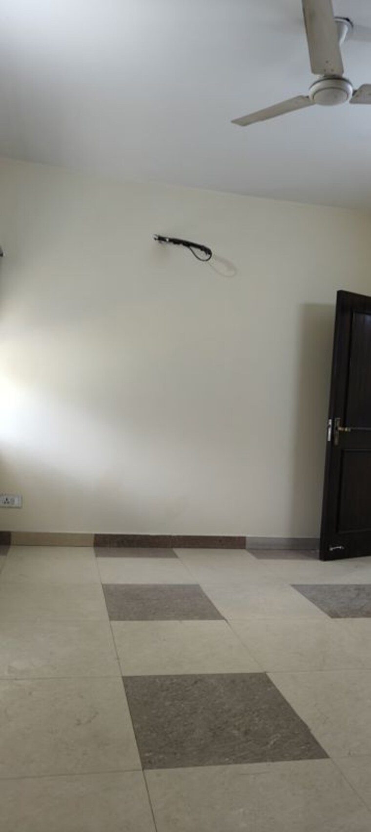 Room, vasant kunj 3 Bedroom 1200 Sq.Ft. Apartment In Vasant Kunj Delhi 10491438