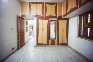 Room in 4 BHK Independent House at Sargasan – for Sale