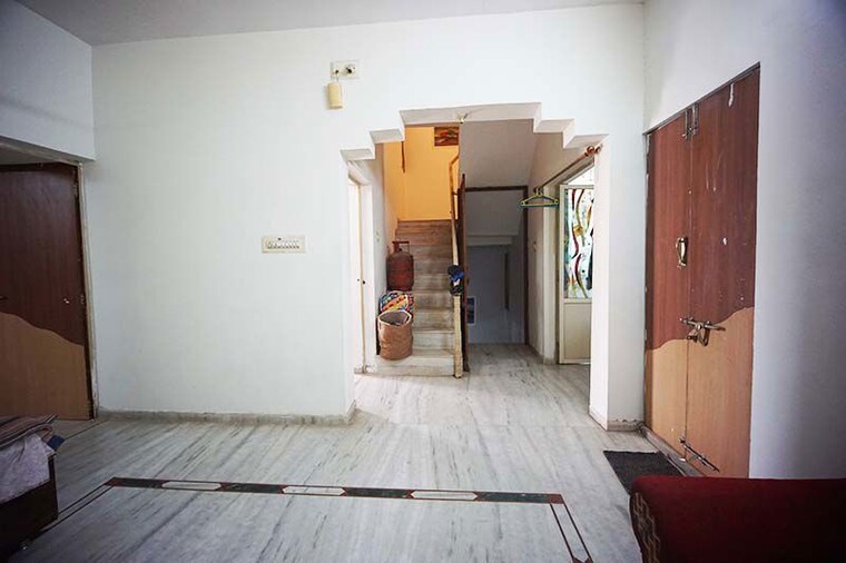 Bedroom, sargasan 4 Bedroom 350 Sq.Yd. Independent House In Sargasan Gandhinagar 10491469