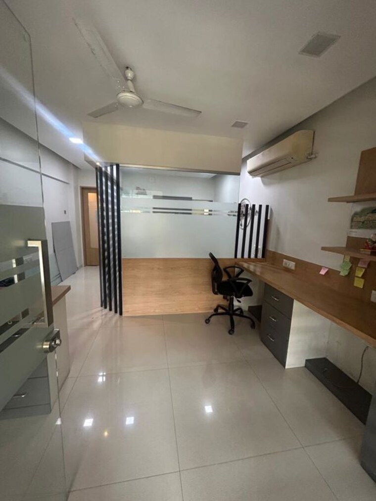 Team Area, thacker-tower Commercial Office Space 400 Sq.Ft. In Vashi Sector 17 Navi Mumbai 10491417
