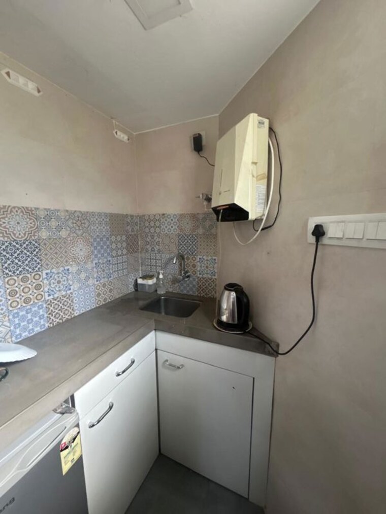 Bathroom, thacker-tower Commercial Office Space 400 Sq.Ft. In Vashi Sector 17 Navi Mumbai 10491417