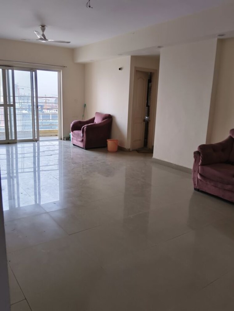 Room, paras-tierea 3.5 Bedroom 1695 Sq.Ft. Apartment In Sector 137 Noida 10491363