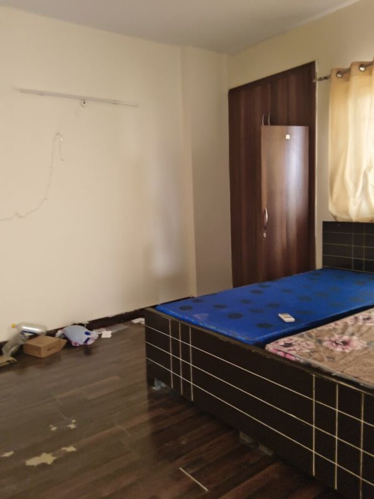 Bedroom, paras-tierea 3.5 Bedroom 1695 Sq.Ft. Apartment In Sector 137 Noida 10491363