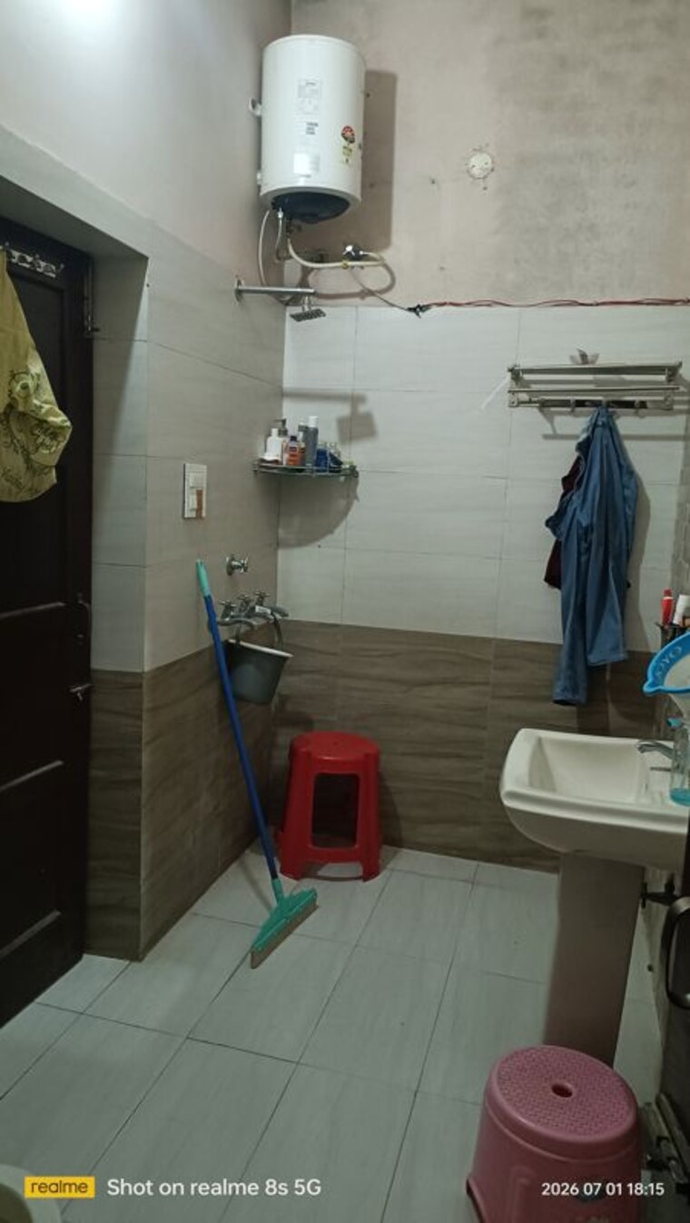 Washroom, kharar mohali road 4 Bedroom 122 Sq.Yd. Independent House In Kharar Mohali Road Kharar 10491509