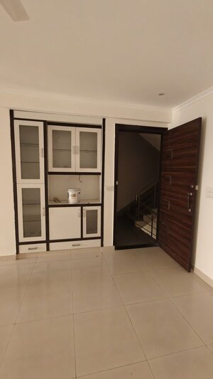 3 BHK Builder Floor For Rent in Vipul World Floors, Sector 48