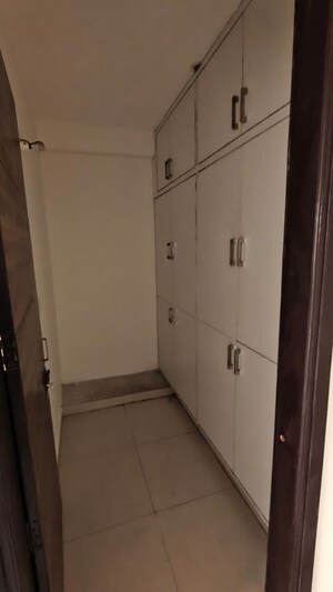 Bathroom in 3 BHK Builder Floor at Vipul World Floors, Sector 48 – for Rent