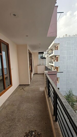 Balcony in 3 BHK Builder Floor at Vipul World Floors, Sector 48 – for Rent
