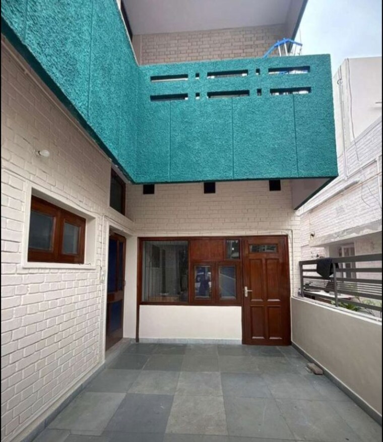 Exterior View, sector 35 3 Bedroom 5500 Sq.Ft. Independent House In Sector 35 Chandigarh 10491537