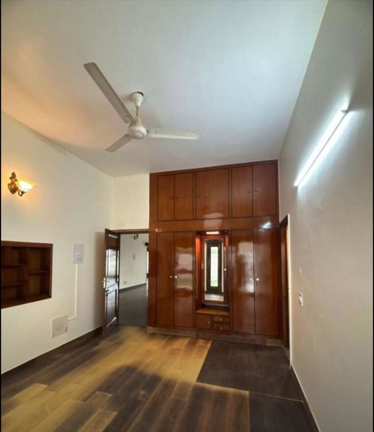 Kitchen, sector 35 3 Bedroom 5500 Sq.Ft. Independent House In Sector 35 Chandigarh 10491537