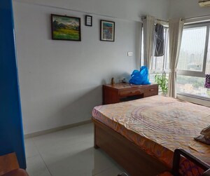 Bedroom in 1 BHK Apartment at Dadar West – for Sale