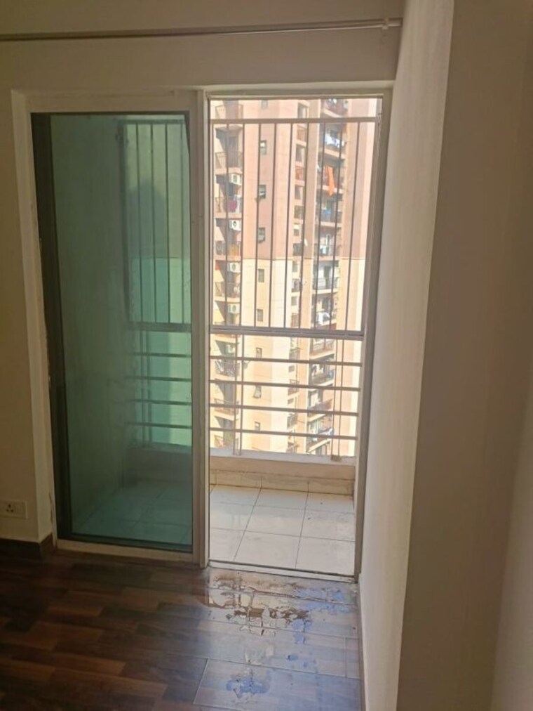 Room, paras-tierea 2 Bedroom 825 Sq.Ft. Apartment In Sector 137 Noida 10491548