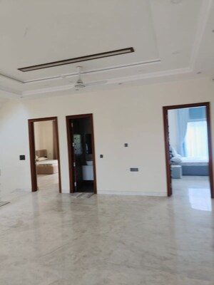Living Room in 4 BHK Independent House at Sector 19 – for Rent