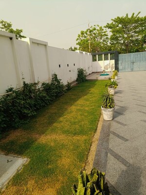 Balcony in 4 BHK Independent House at Sector 19 – for Rent