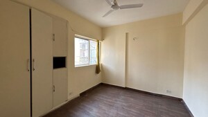 Room in 2 BHK Apartment at Paras Tierea, Sector 137 – for Rent