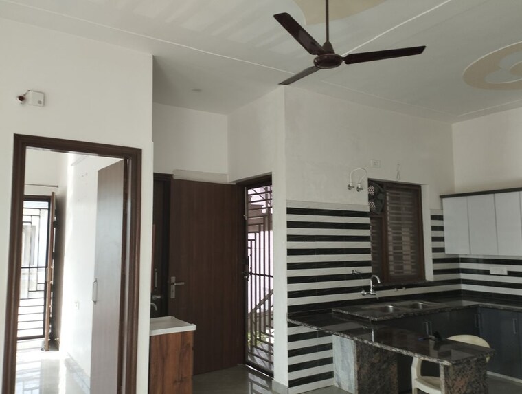 Other, sector 19 4 Bedroom 200 Sq.Yd. Independent House In Sector 19 Sonipat 10491591