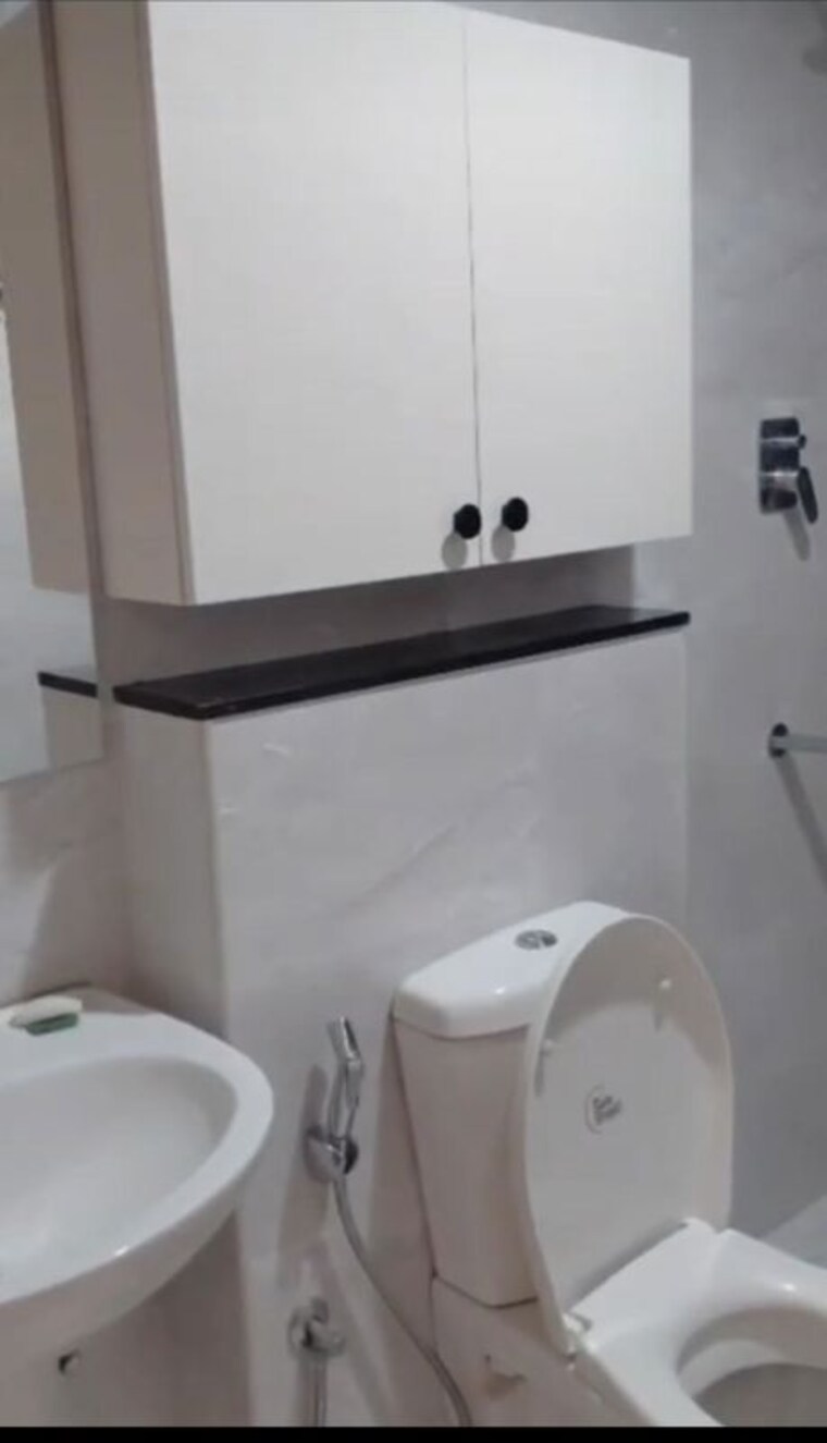 Bathroom, prestige-park-square 3.5 Bedroom 1970 Sq.Ft. Apartment In Bannerghatta Road Bangalore 10491398