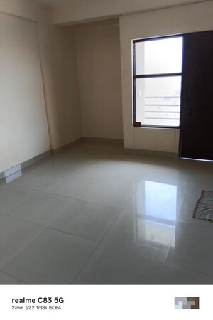 Room in 3 BHK Apartment at Amolik Heights, Sector 88 – for Sale