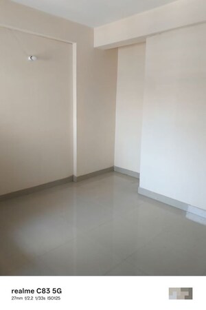 Room in 3 BHK Apartment at Amolik Heights, Sector 88 – for Sale