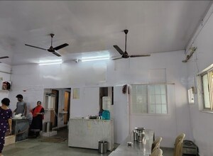 Warehouse For Rent in Lower Parel West