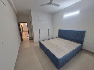Room in 3 BHK Apartment at Karle Vario Homes, Hebbal – for Rent