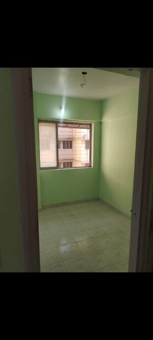 Room in 1 BHK Apartment at Kanakia Sra CHS, Andheri East – for Rent