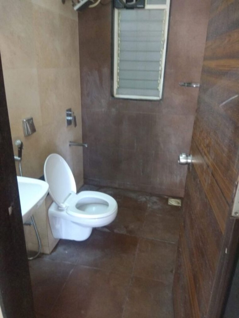 Bathroom, vmg-sharvari-homes 1 Bedroom 560 Sq.Ft. Apartment In Undri Pune 10491705