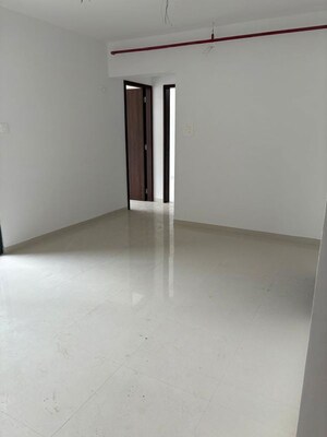 Room in 2 BHK Apartment at Manav La Centra, Tathawade – for Rent