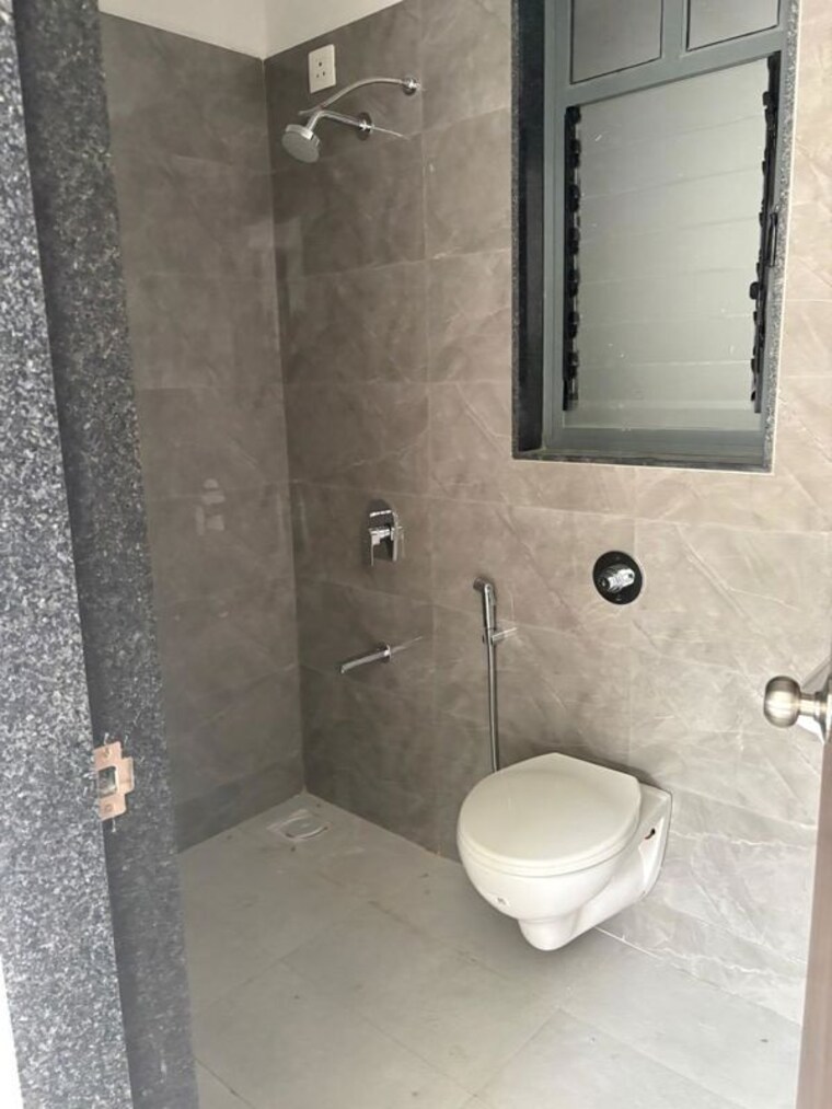 Bathroom, manav-la-centra 2 Bedroom 900 Sq.Ft. Apartment In Tathawade Pune 10491713