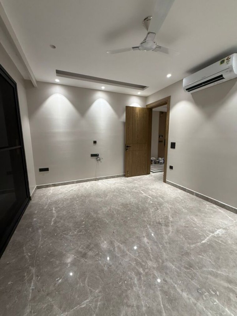 Room, unitech-south-city-ii 3 Bedroom 2450 Sq.Ft. Builder Floor In Sector 50 Gurgaon 10491777
