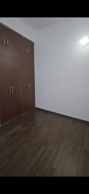 Room in 3 BHK Apartment at BPTP Park Elite Premium, Sector 84 – for Rent